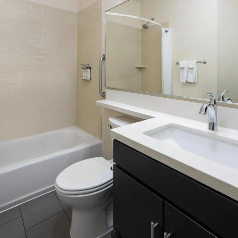 Candlewood Suites Philadelphia - Airport Area by IHG