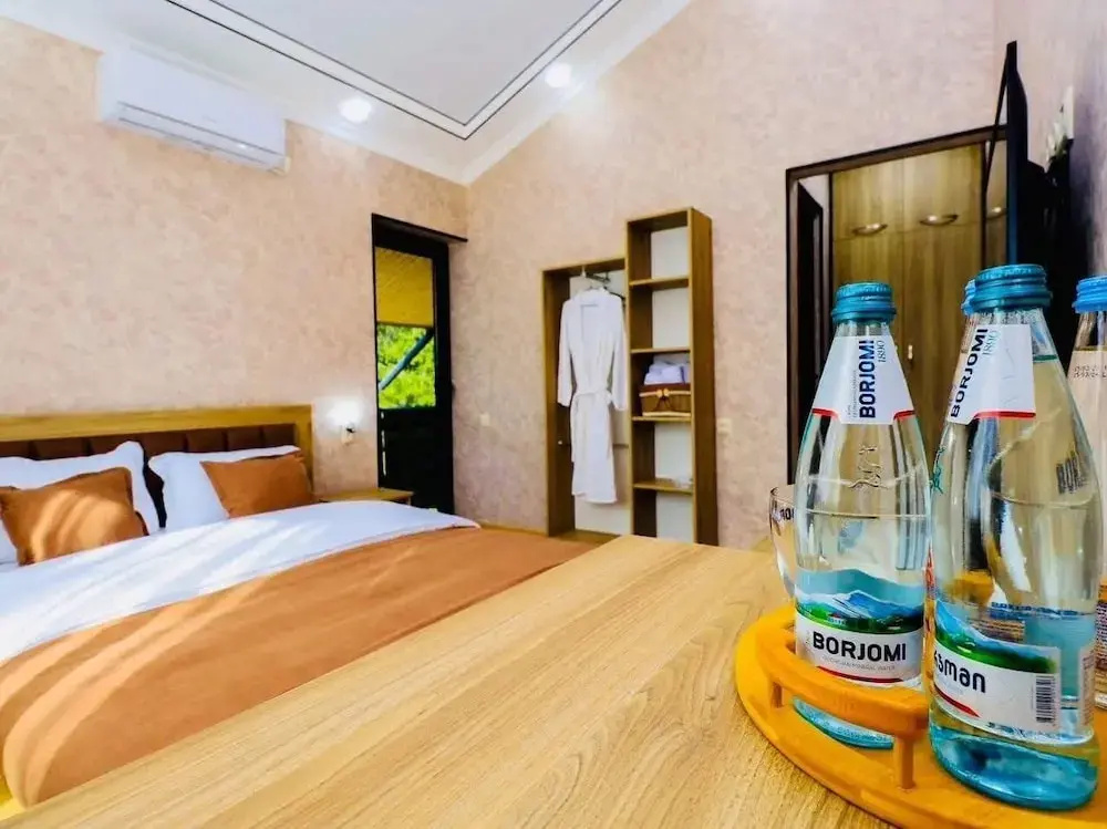 Hotel Evergreen