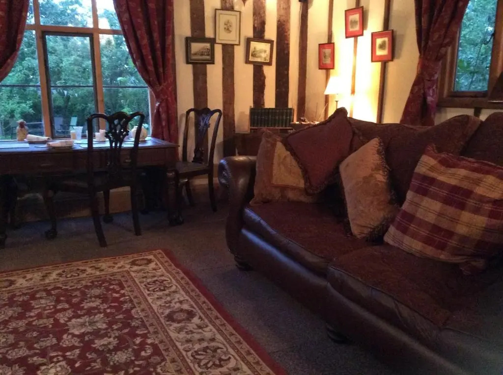 Valley Farmhouse, Westhall