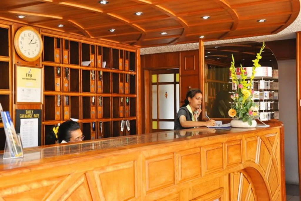 Gold Crest Hotel