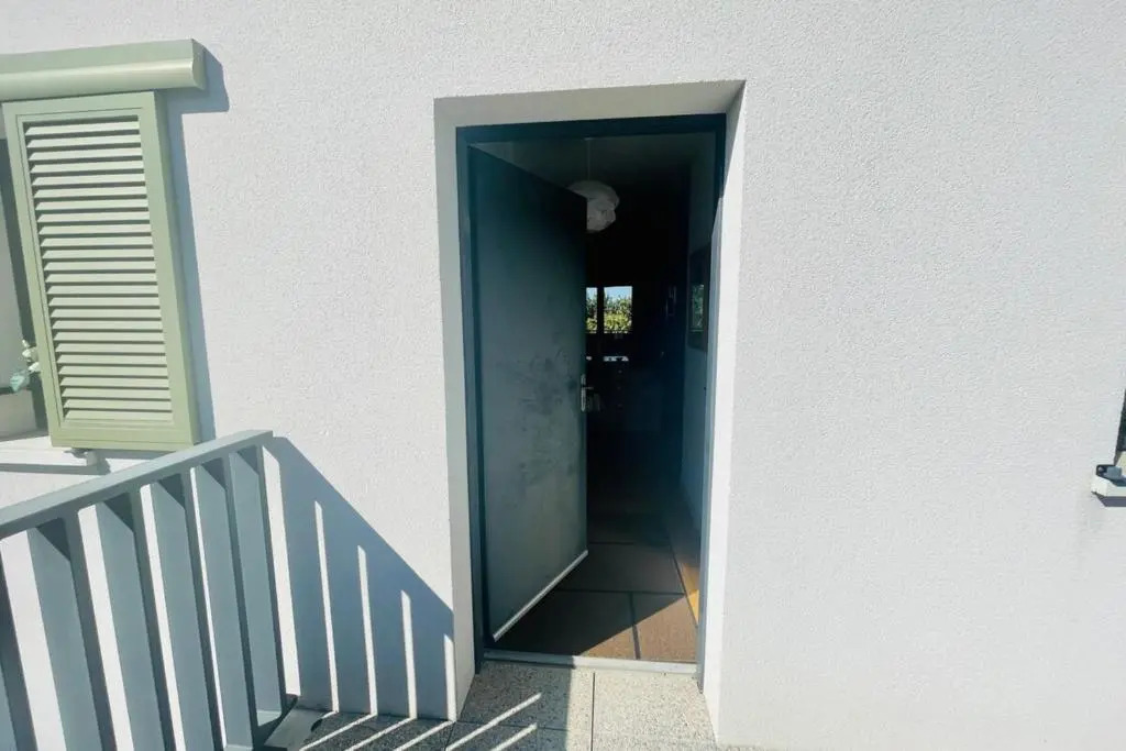 Apartment With Parking 2 Bedrooms & Furnished Terrace
