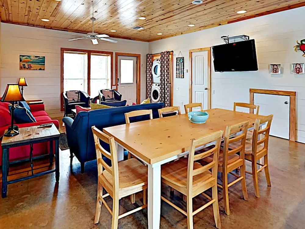 The Commons #102 - Three Bedroom Townhome