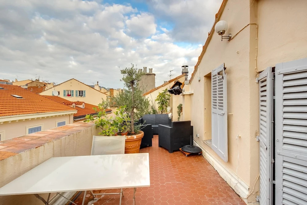 3 meynadier Apartment 1