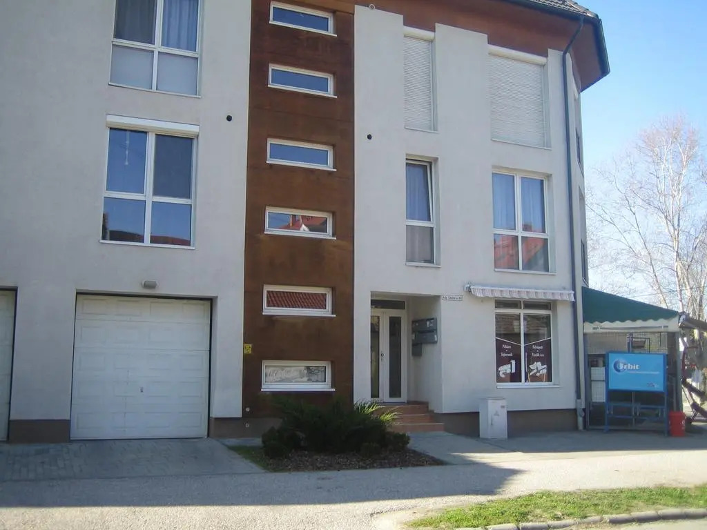 Bomi Apartman