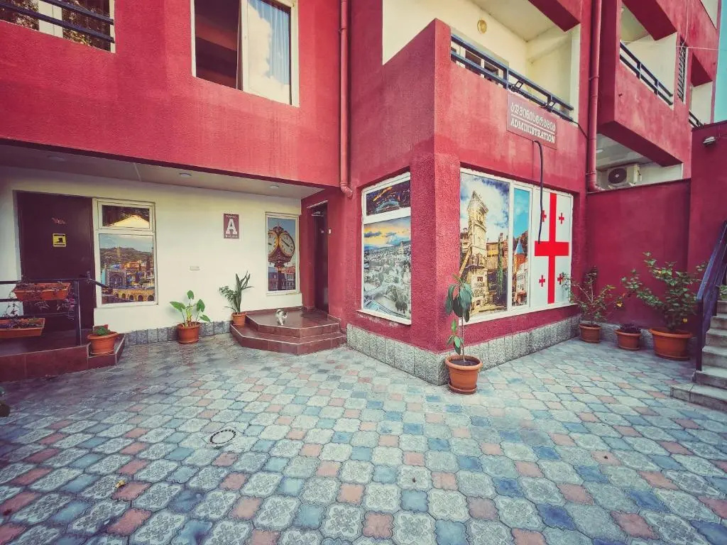 Hotel Serenity
