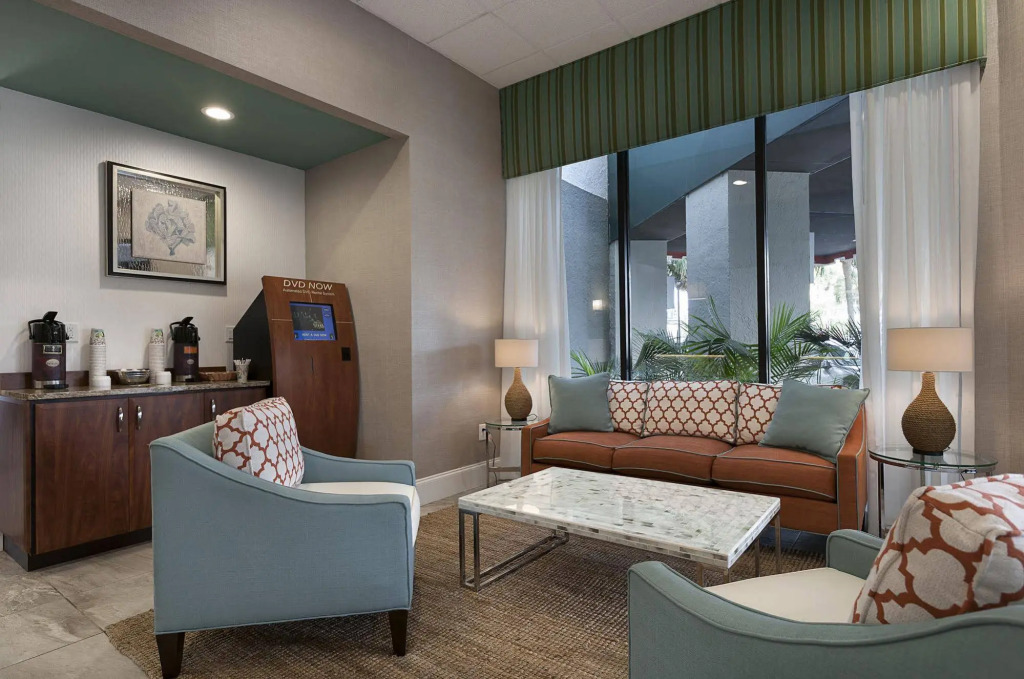 Breakers Oceanfront Boutique Resort on 27th