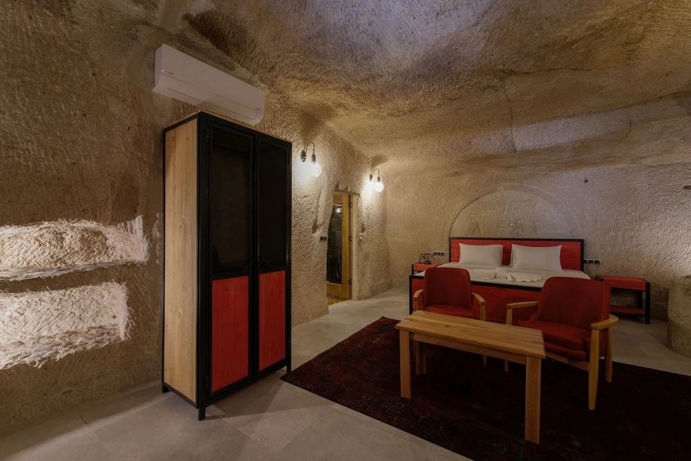 The Niche Cave Hotel