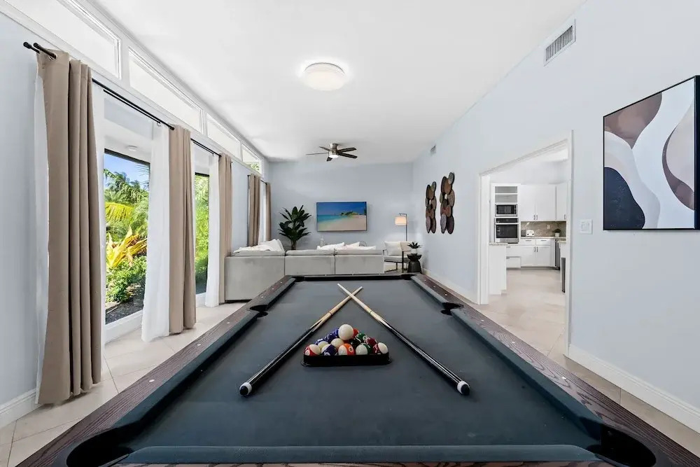 4BR Intracoastal Retreat With Pool, Games & More!