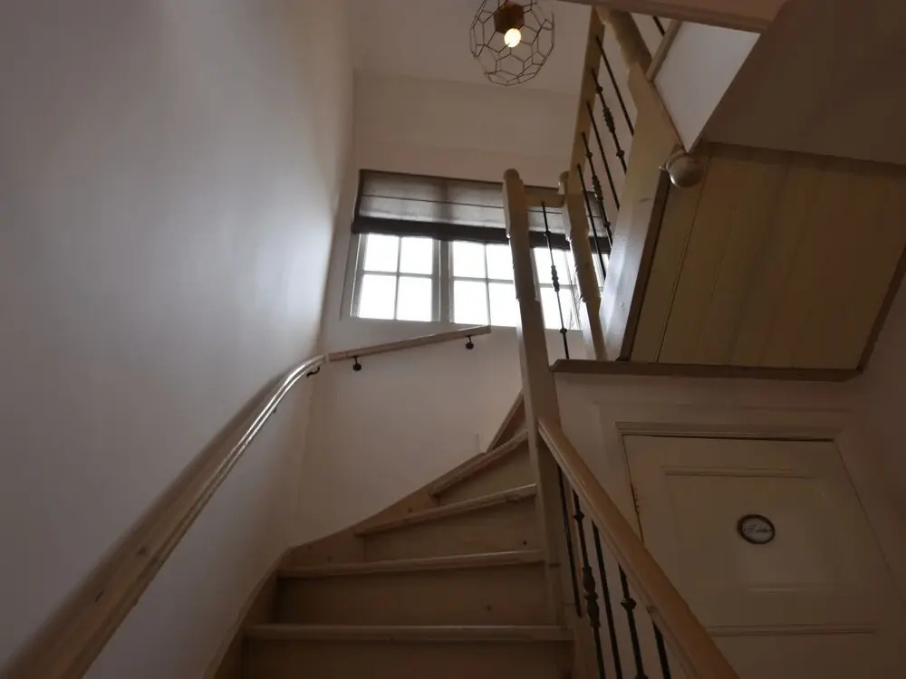 Spacious Farmhouse in Ijzendijke With Garden