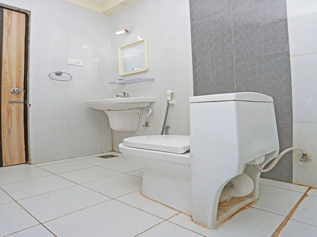 Dwell Suites by OYO Rooms