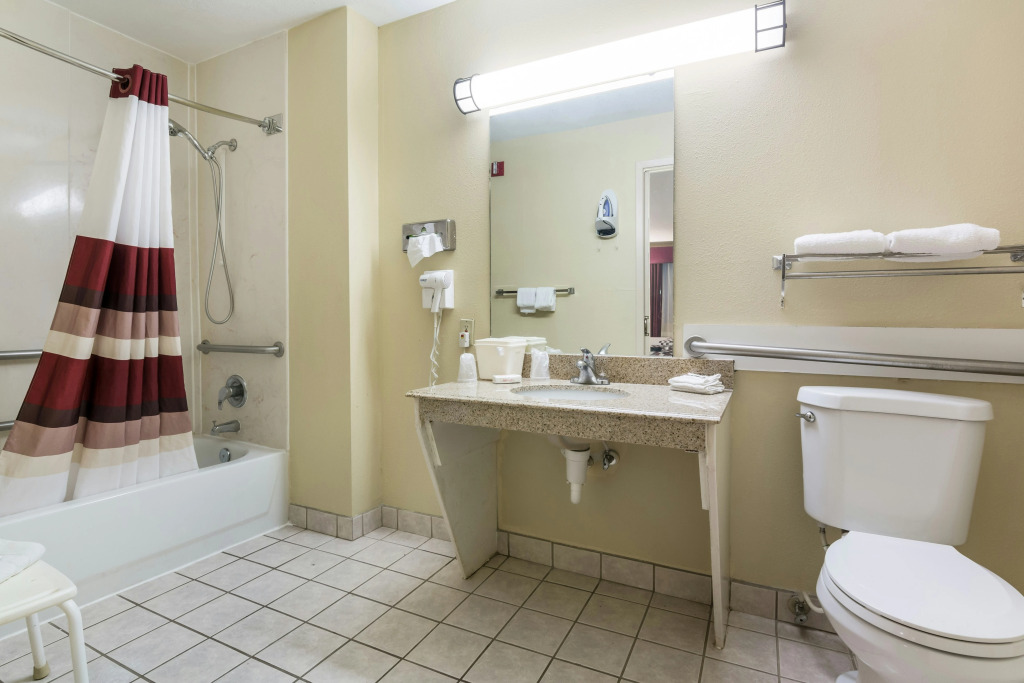 Red Roof Inn Conroe North - Willis