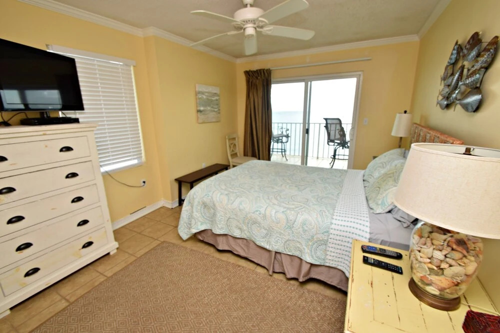 Ocean House 1701 3 Bedrooms 3 Bathrooms Condo