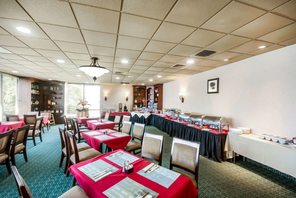 Exton Hotel and Conference Center