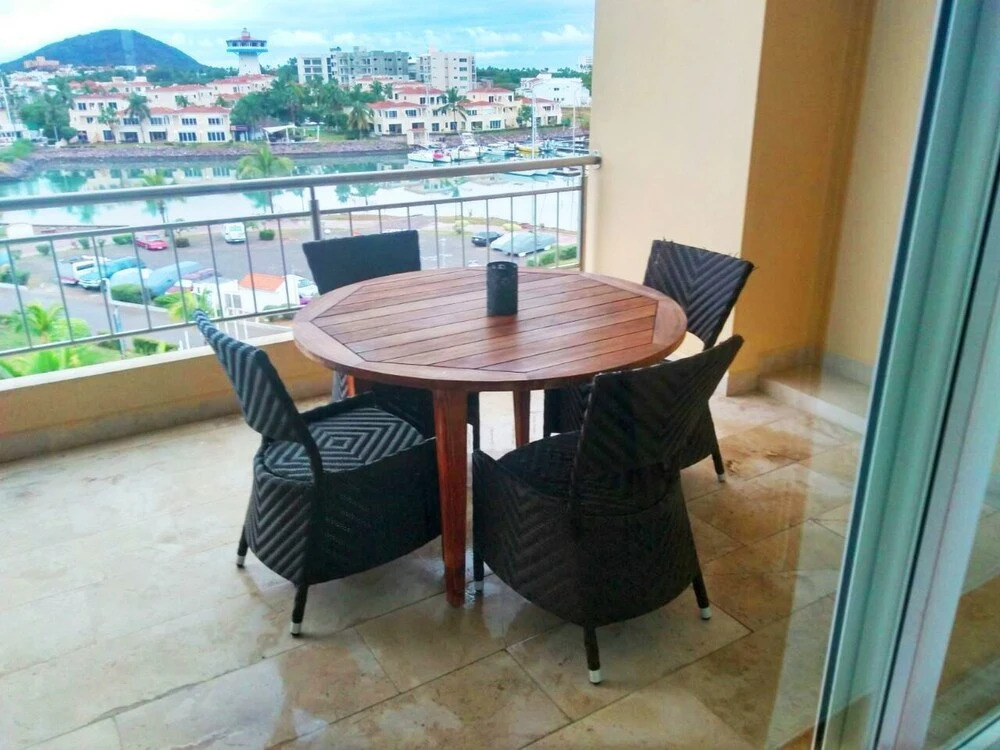 Condo Carla Marina