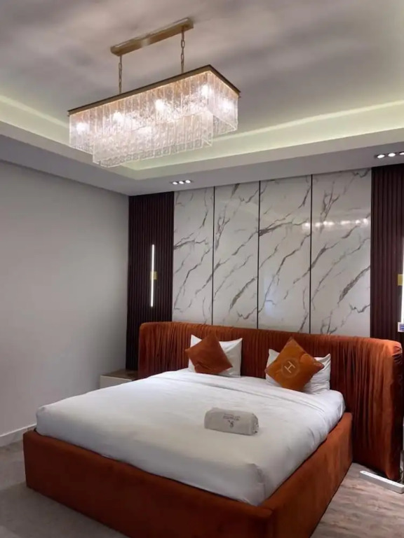 Sujimoto Residences Precious