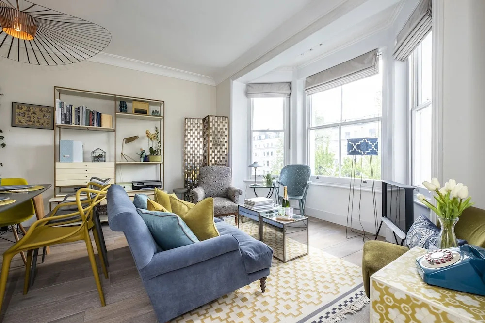 Stunning Colville Gardens Apartment - ADCT