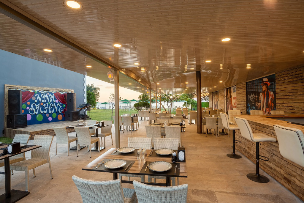 Aqua Nina Resort Hotel