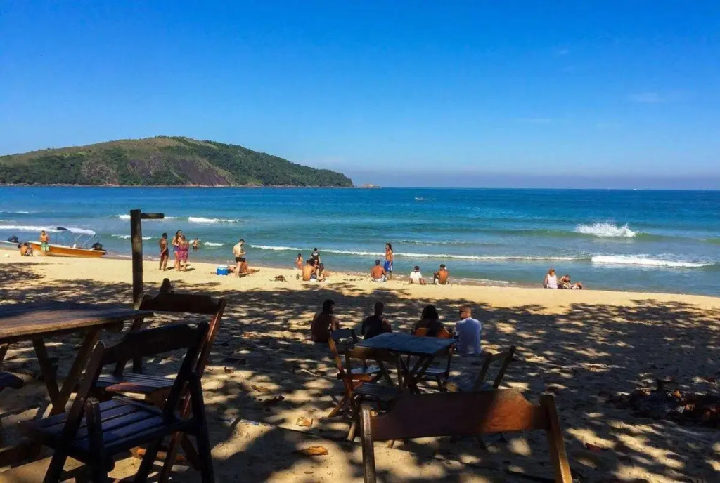 Casa em Paraty, excelente localização! 10 pessoas