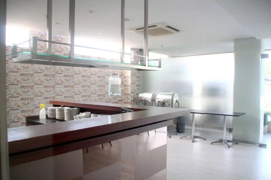 ZEN Rooms Basic Kusuma Bangsa