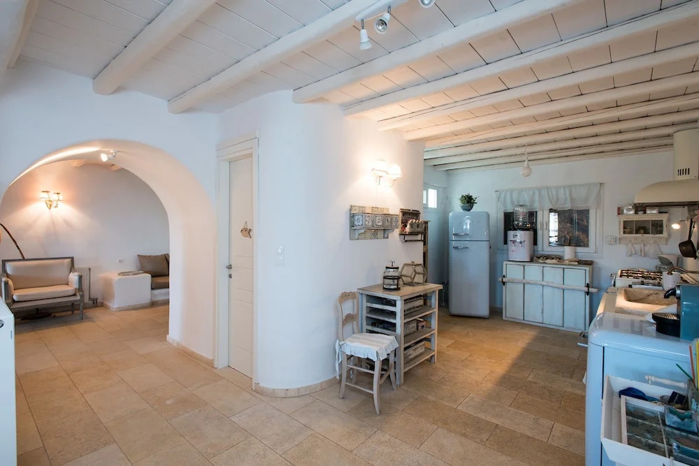 Beautiful Villa at Panormos