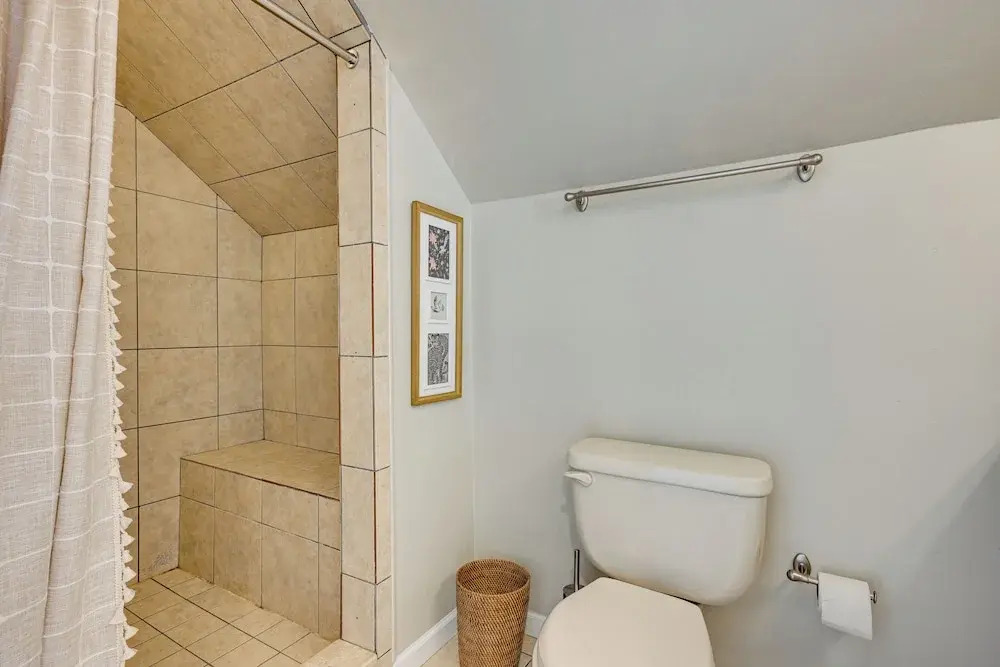 Mid-century Family Bungalow: Desirable Birmingham!