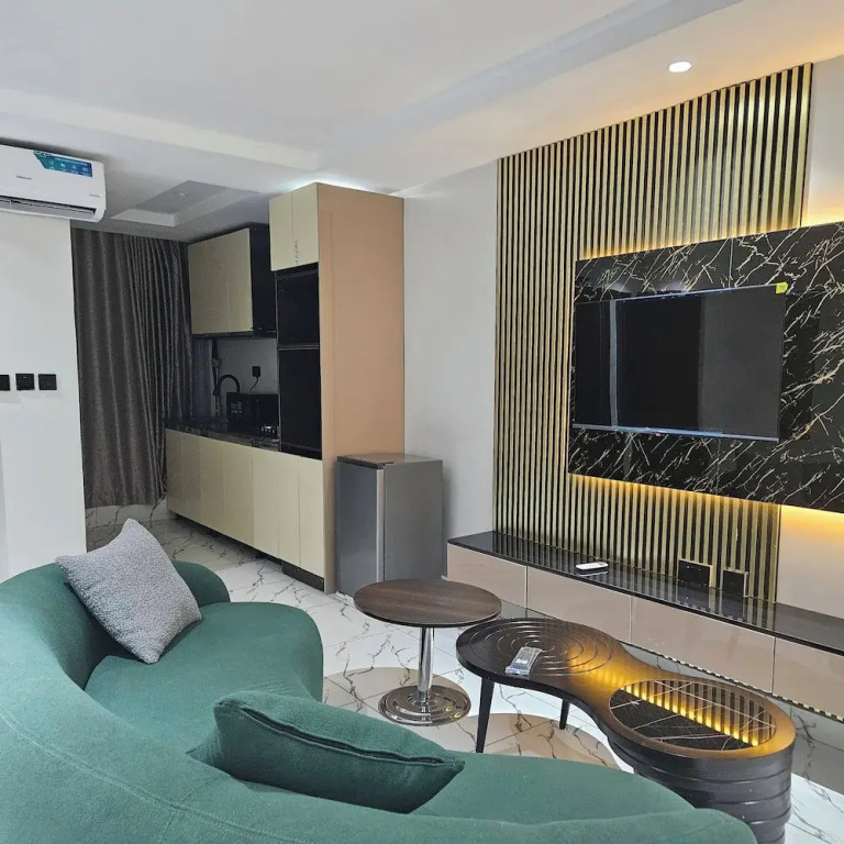 Anibex Luxe