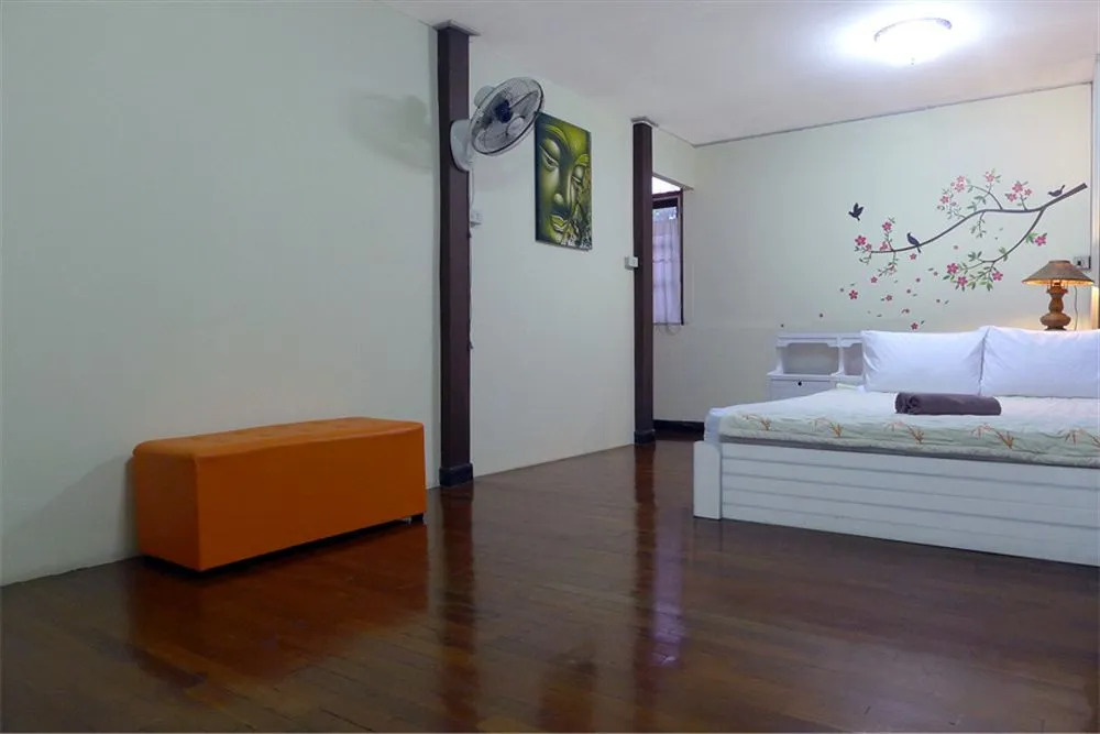 Tara Guesthouse