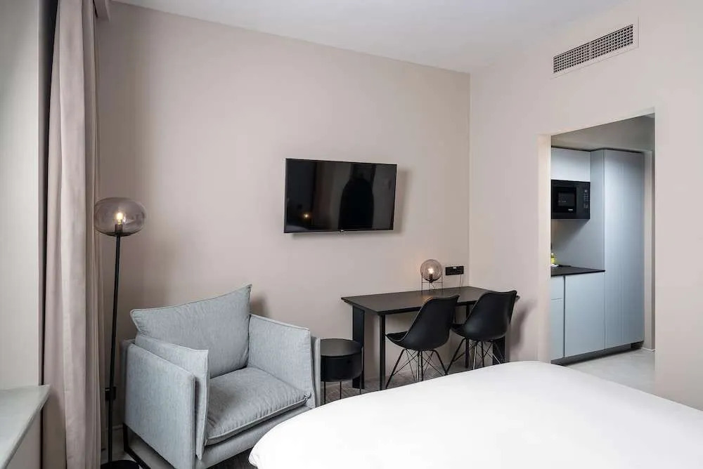 Ramada Majestic