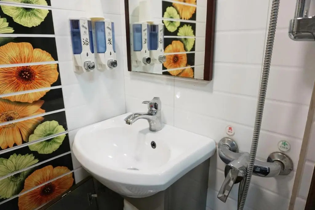 Hang Ho Hostel
