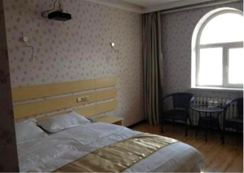 Huxi Business Hotel