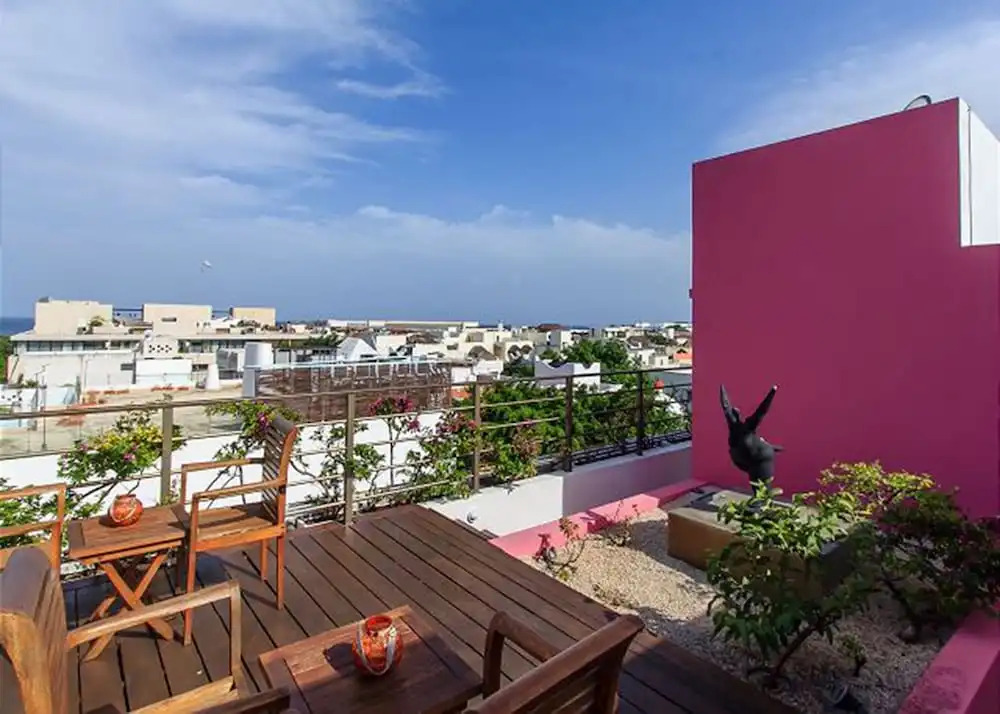 DOCA 201 by Tripintravel
