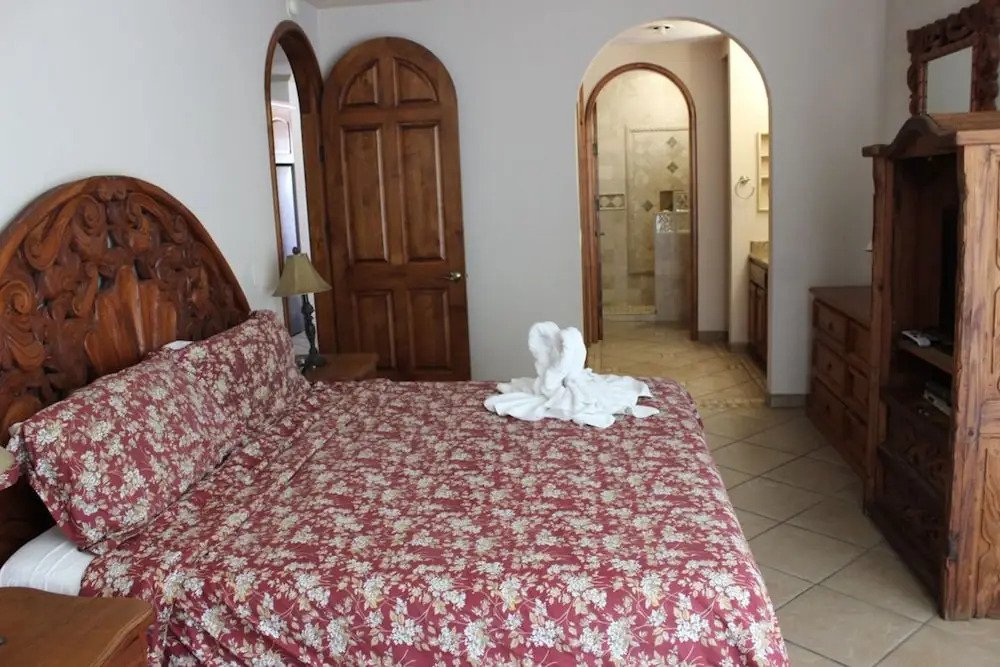 Casa Blanca 2BR CB 205-v by Casago