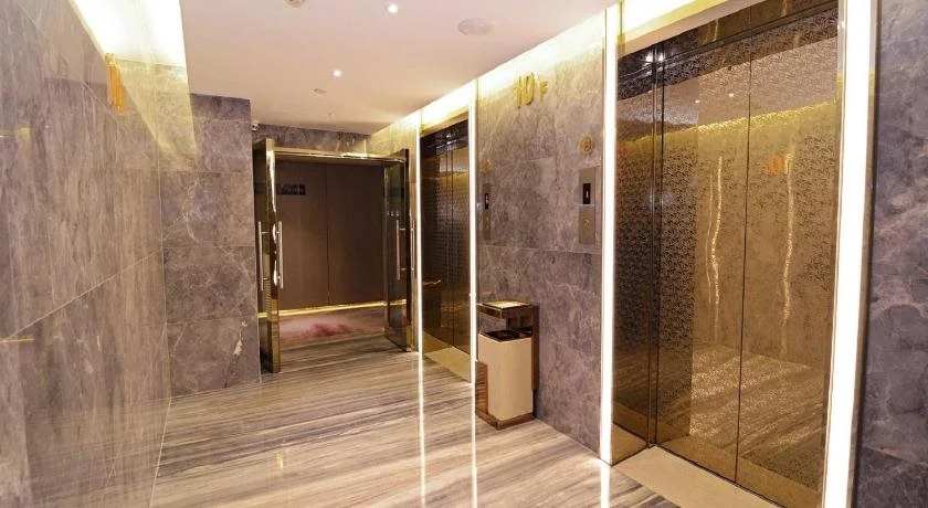 No 8 Boutique Hotel
