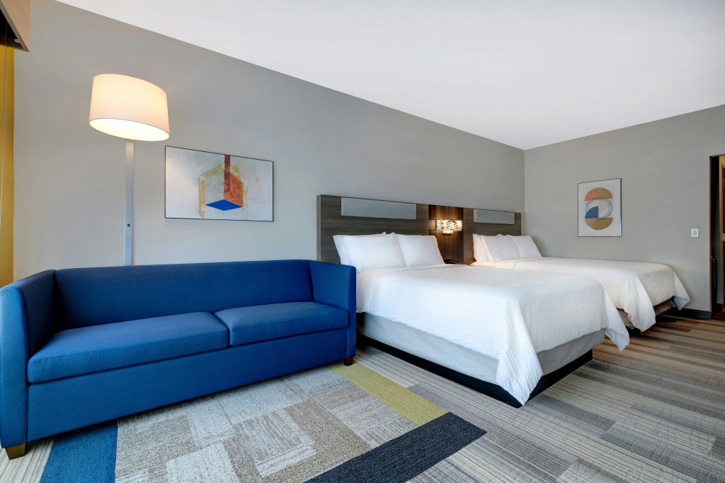 Holiday Inn Express & Suites - Glendale Downtown