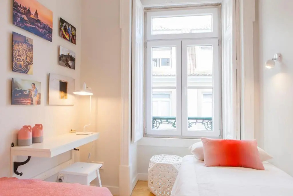 Alfama St George Castle District Fabulous 3 Bedrooms 2 Bathrooms AC Balcony 1st floor Apartment 19th Century Building