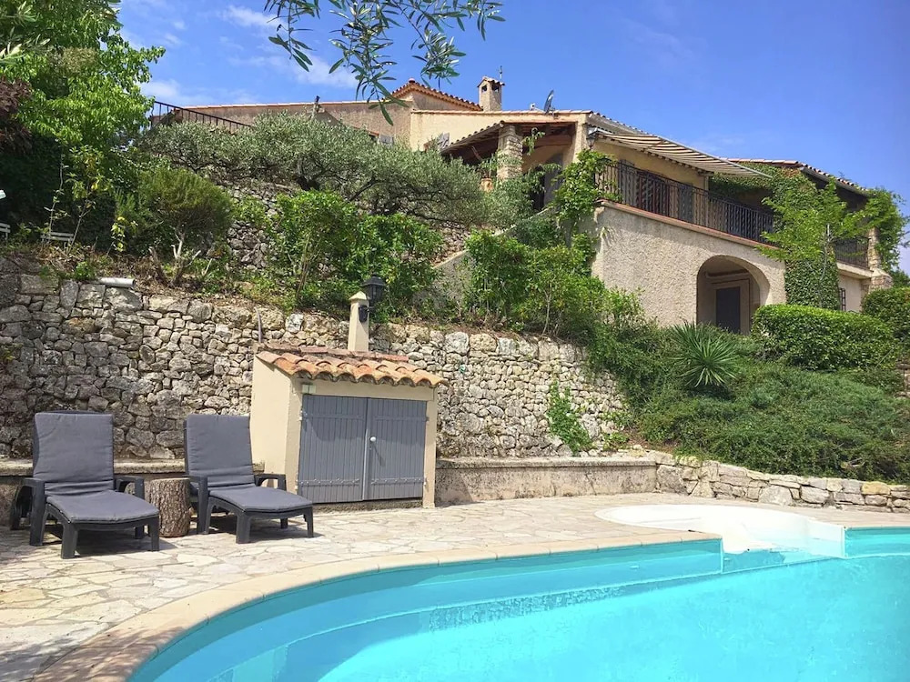 Provençal Villa With Private Swimming Pool, 900 m From the Picturesque Village of Flayosc