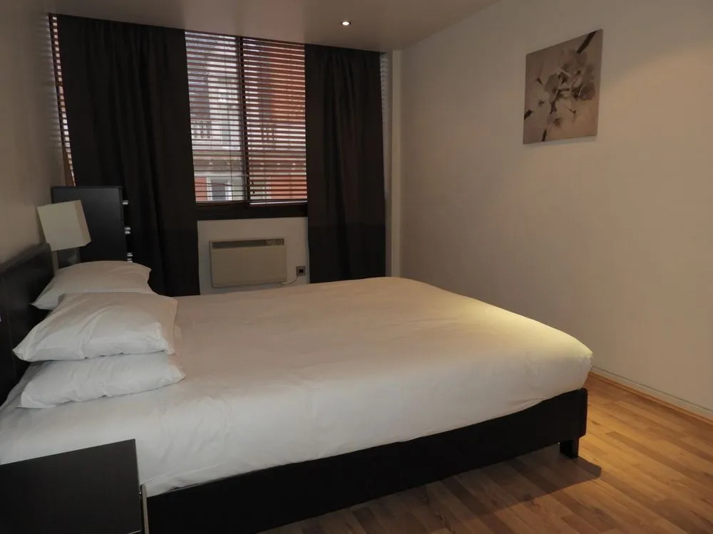 Oxford Street Apartment