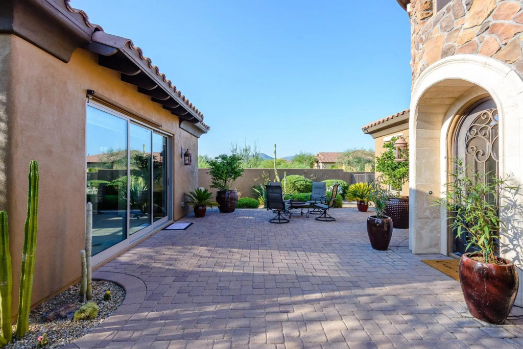 Casa Cielo 6 Bedroom Home by Redawning
