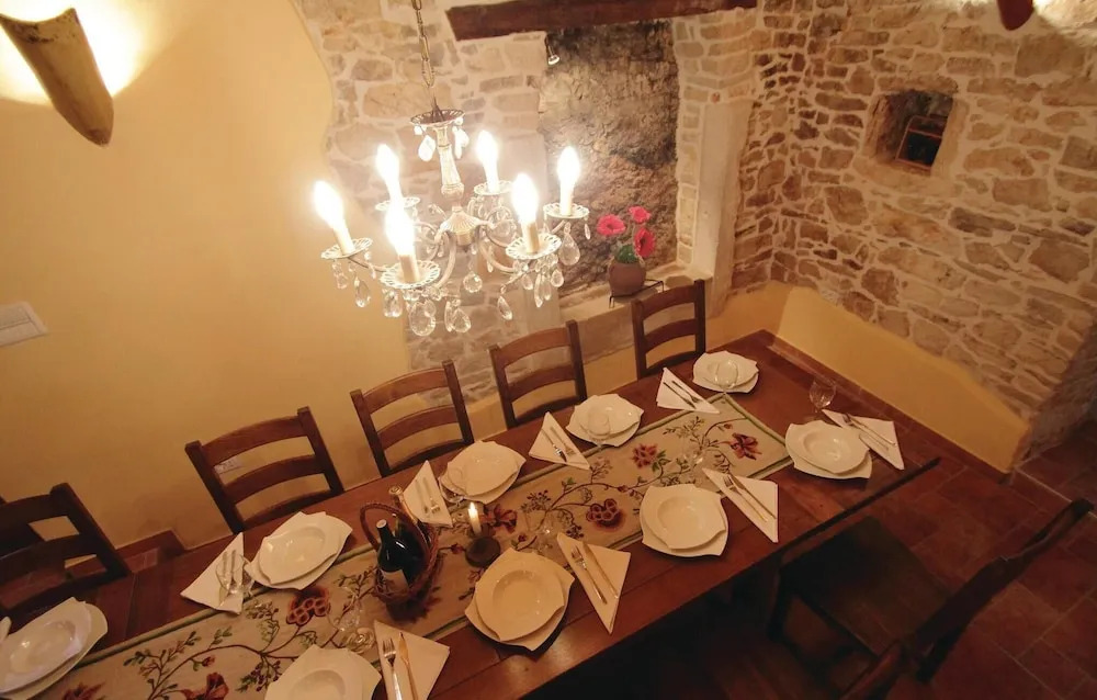 Awesome Home in Manjadvorci With Wifi and 3 Bedrooms