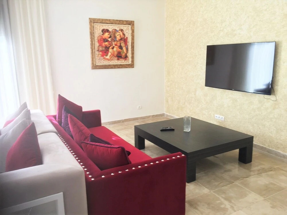 Dar Fatma a Well-appointed, 3-bedroom Villa With a Pool in the Residen
