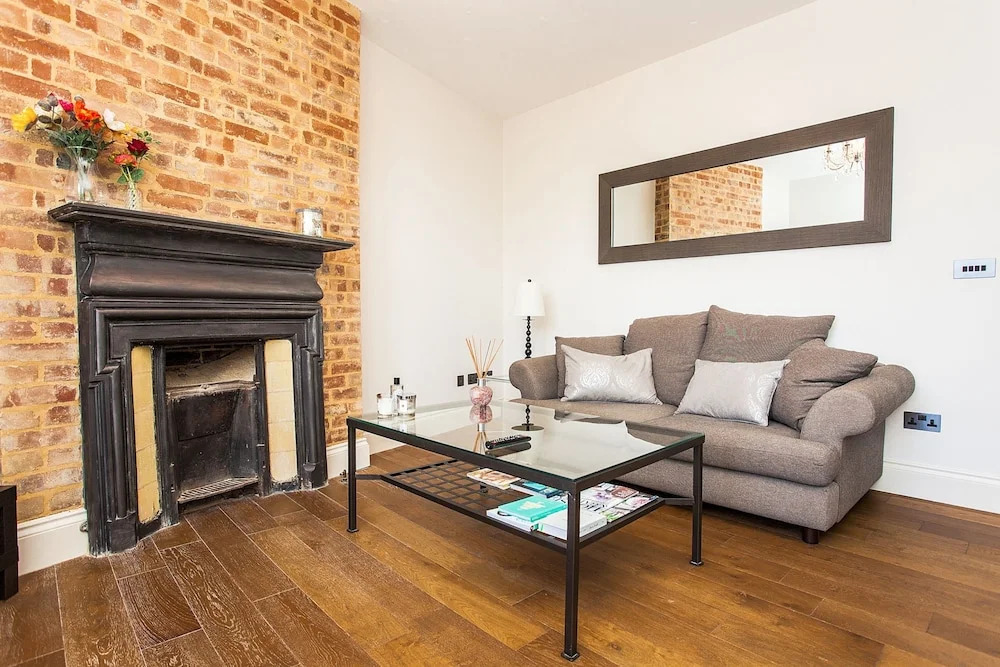 Newly Renovated 2 Bed in Wimbledon Village