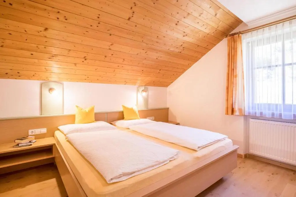 Kuglerhof Apt 1