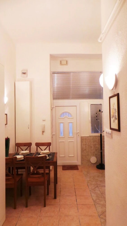 Apartment O utca