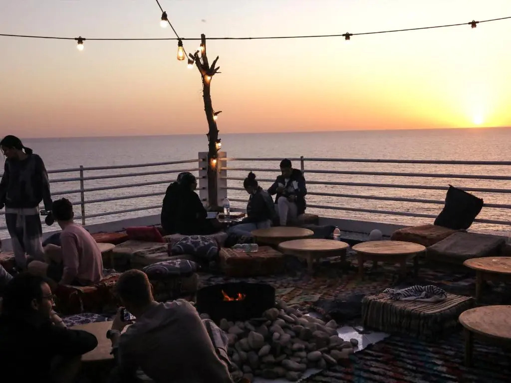 Locals Taghazout surfcamp