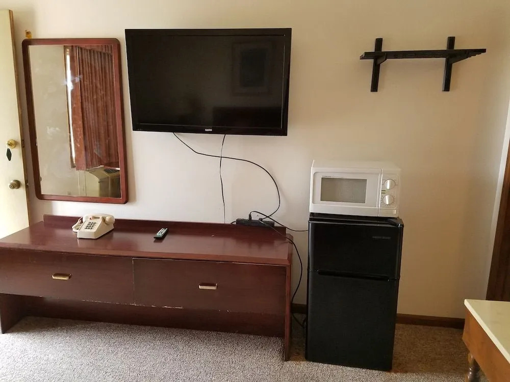 Midwest inn motel