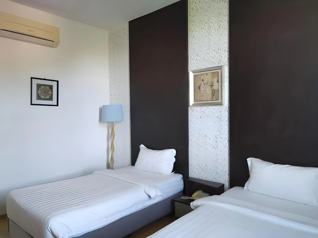 Ginasuite Hotel