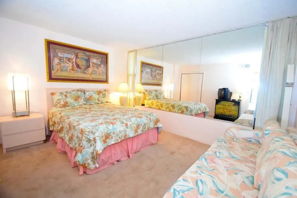 Fountainhead 209 1 Bedroom Condo by RedAwning