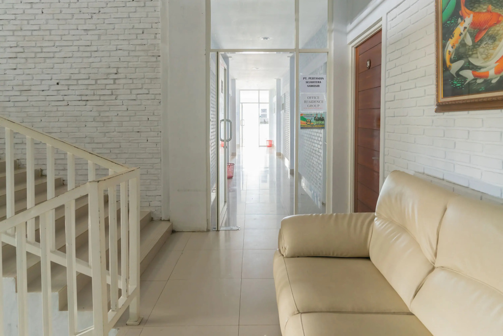 RedDoorz Plus @ Vantas Hotel Parbaba