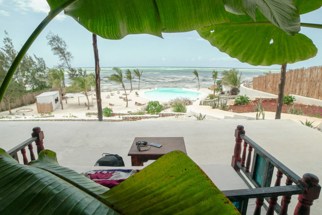 Zanbluu Beach Hotel