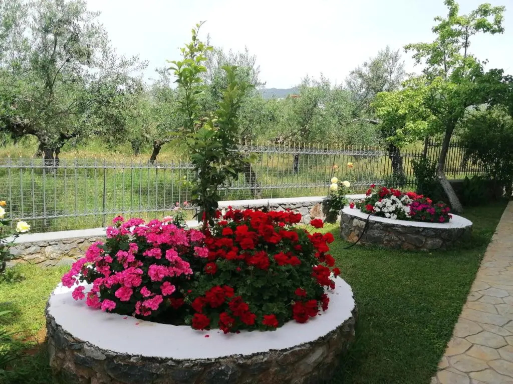 Eleni's Holiday Home